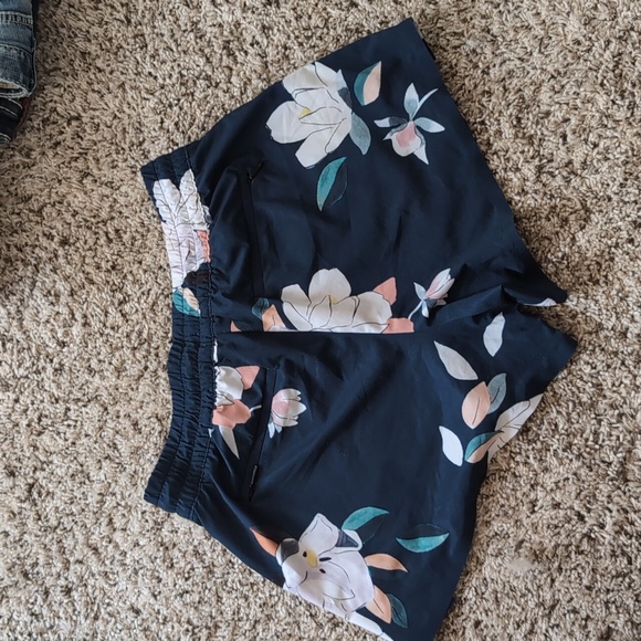 Athleta shorts - Picture 2 of 3